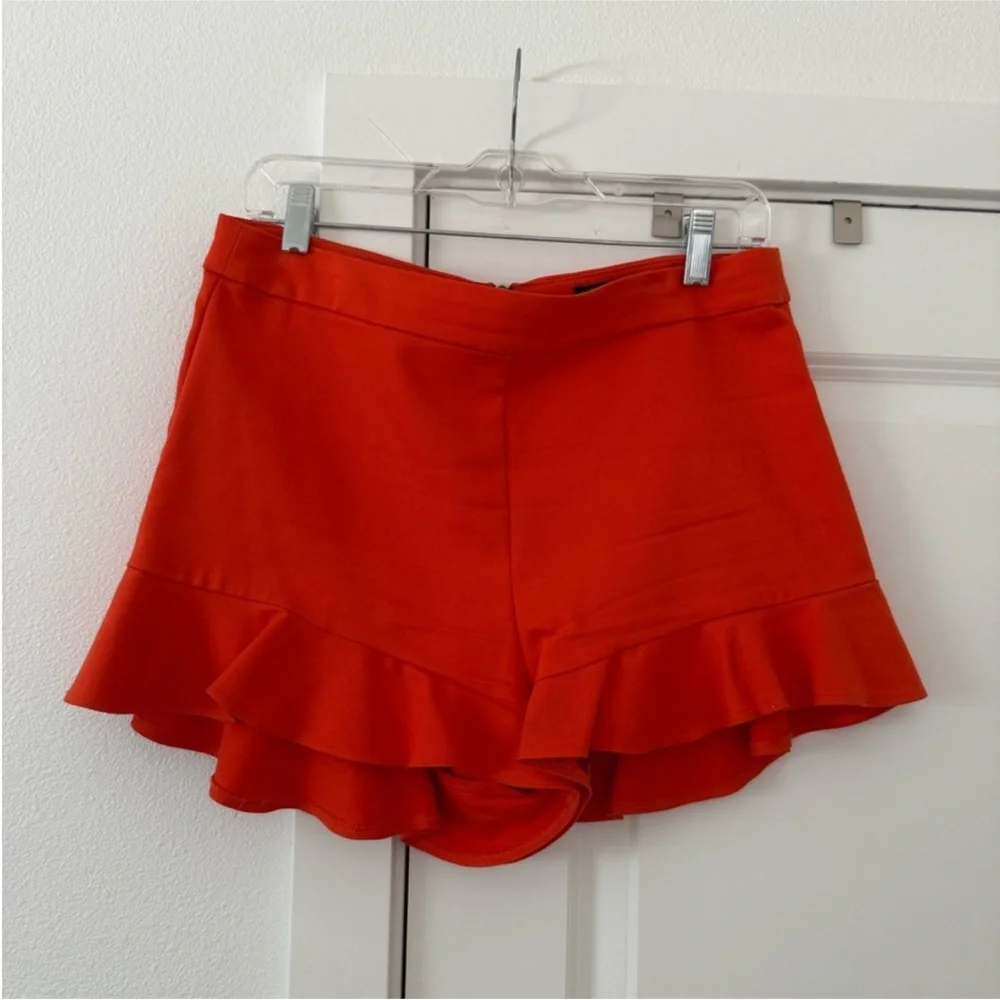 Zara Ruffled High-Waisted Shorts - Picture 2 of 3